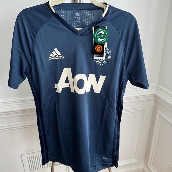 NWT Adidas Manchester United Navy Blue Training Jersey Size Medium - Picture 2 of 7